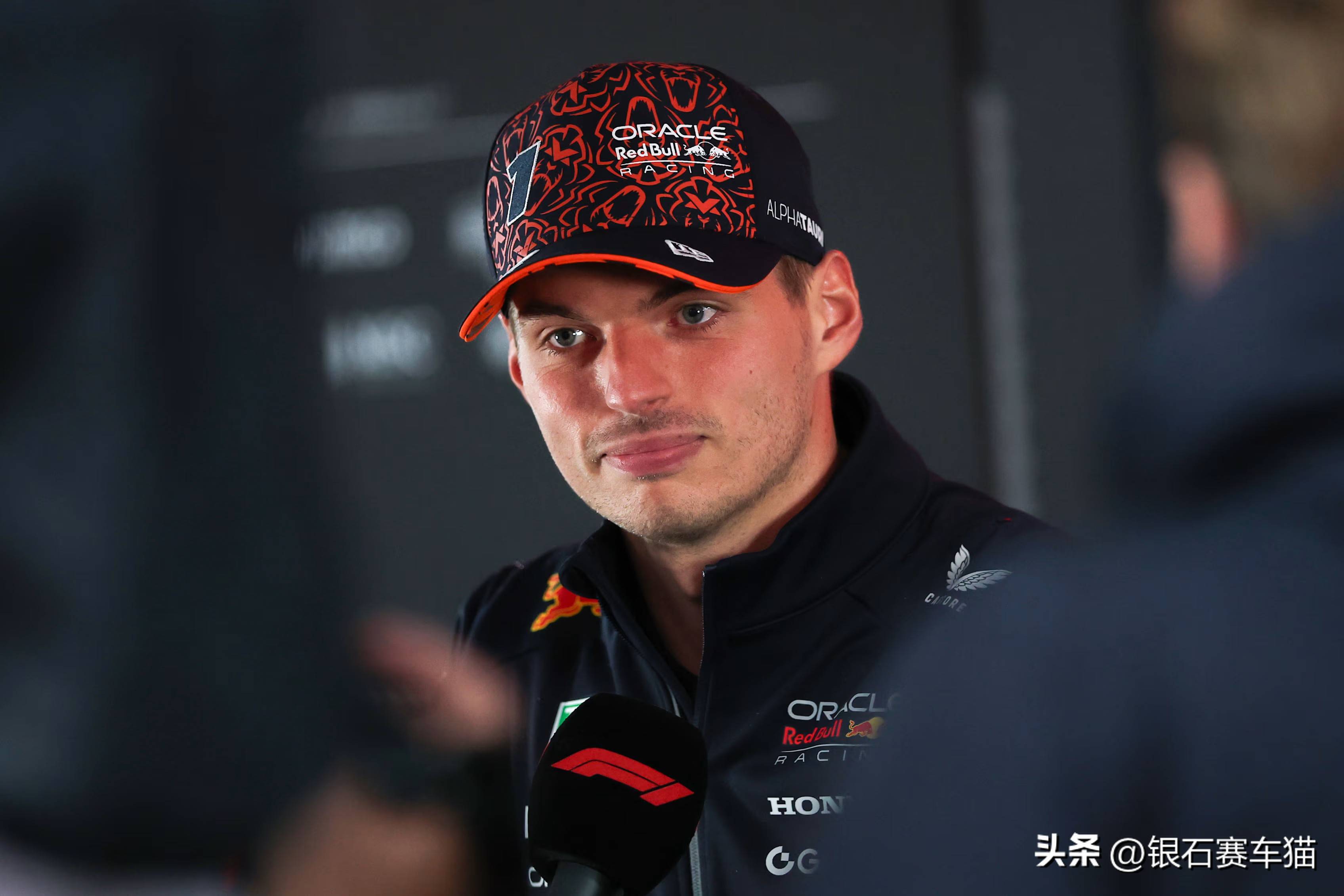 红牛二队险胜阿斯顿马丁,维斯塔潘关键制胜 红牛二队险胜阿斯顿马丁,维斯塔潘关键制胜