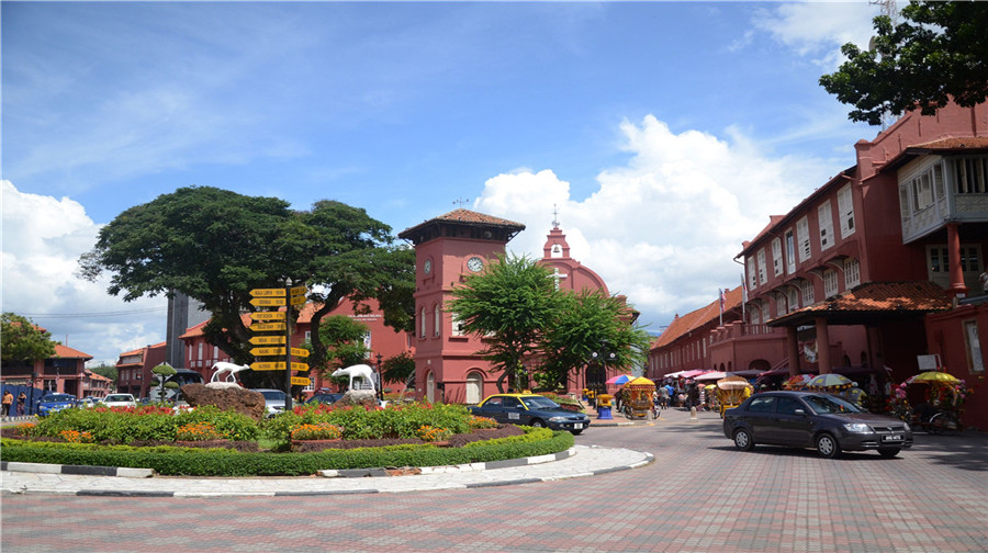 泰国队完胜马来西亚队,黄鸭组合状态火热 泰国队完胜马来西亚队,黄鸭组合状态火热