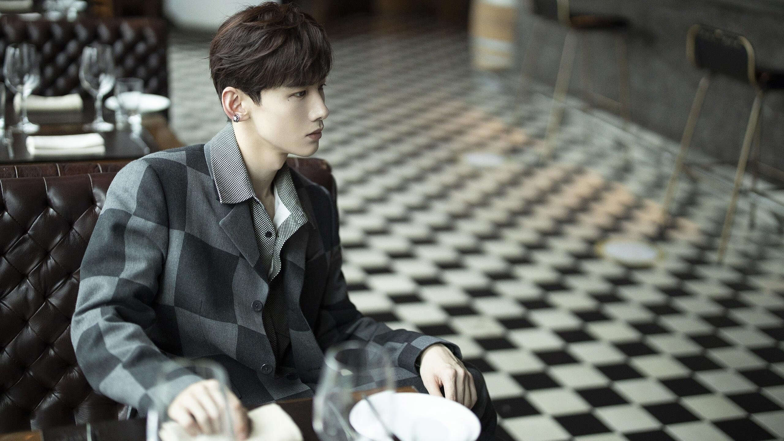 奥亚尔萨瓦尔爆发难救主,切尔西战术博弈中险胜瑞士