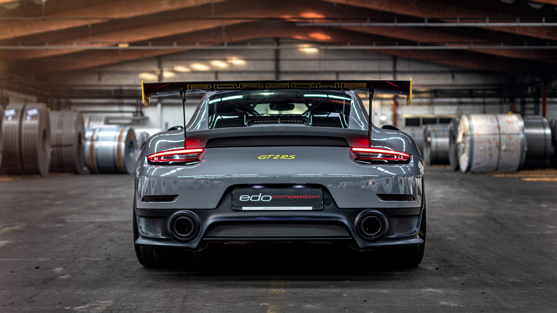 当安哥拉的战斗精神点燃老特拉福德,巴尔韦德与一粒改变定义的进球